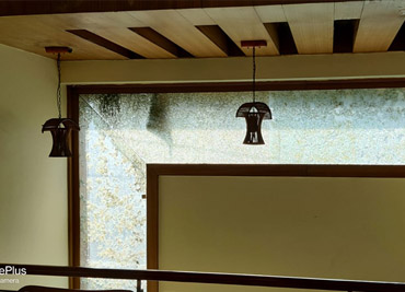 Bungalow in Urban Estate