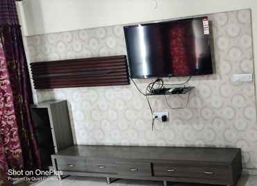 Bungalow in Urban Estate