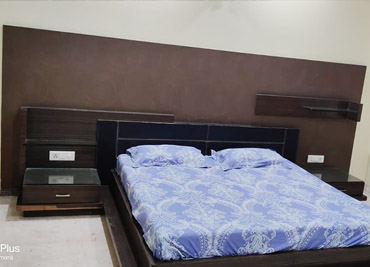 Bungalow in Urban Estate