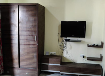 Bungalow in Urban Estate