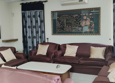 Bungalow in Urban Estate